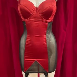 NWT Bettie Page Playful Promises 32F G Garter Girdle Lingerie Dress Slip Bustier